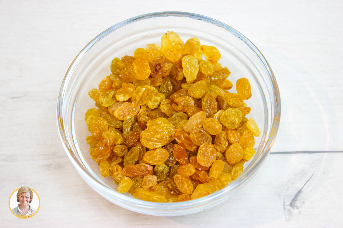 Творожные кексы с изюмом! Рецепт очень простой — и не займет много ...