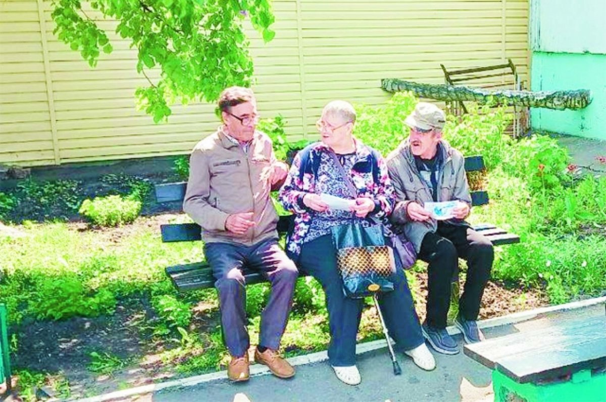    Жители улицы Тепличной не поймут, как так вышло: за горячую воду платили исправно. А её отключили!