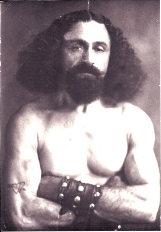 Джозеф "Могучий Атом" Гринштейн. 