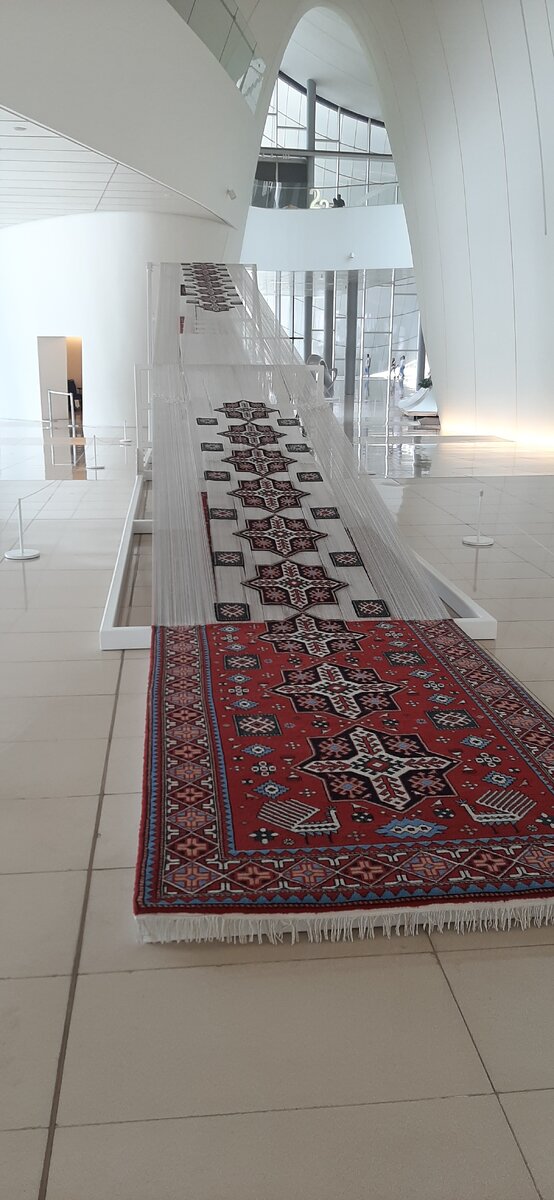 Центр Гейдара Алиева. 1й этаж