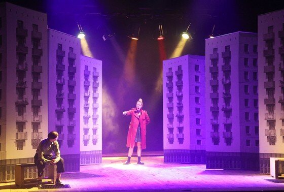    Актеры в спектакле «Женитьба. Трагедия» в постановке режиссера Андрея Гончарова в театре на Таганке