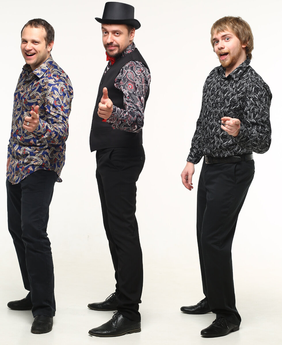 В образе Александров Марцинкевичей в рамках несостоявшегося акустического проекта в формате трио. Фото Велиссы Замской. Моё фото