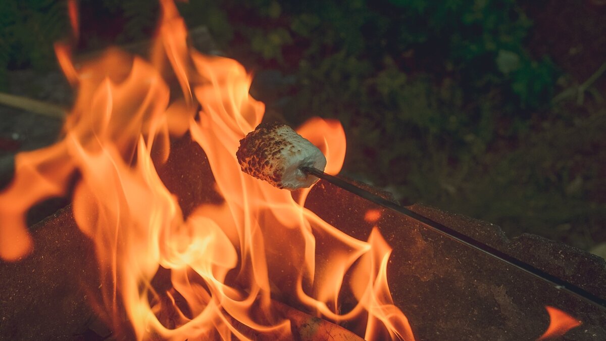    В Ростове-на-Дону оказали помощь маленькому ребенку, упавшему в горячий мангал, сообщили в региональном Минздраве.