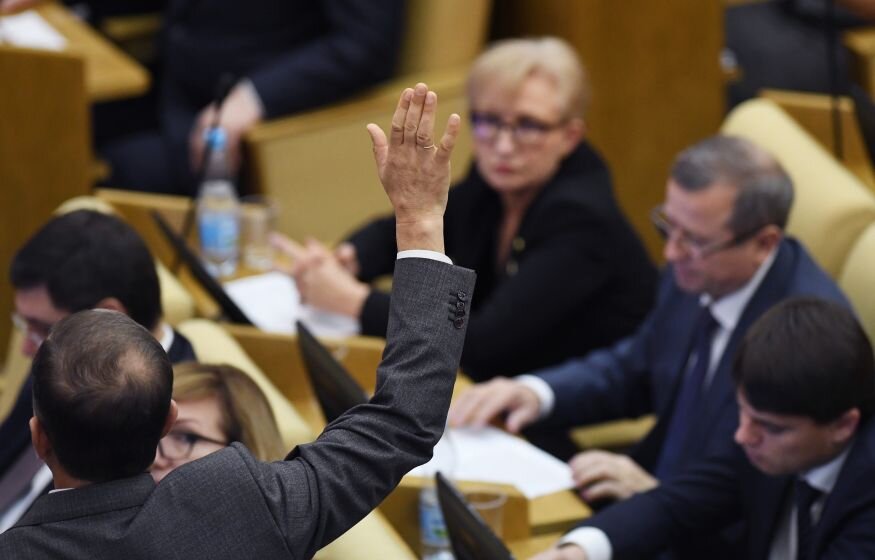    В Госдуме призвали штрафовать блогеров на 1 мнл рублей за мат на фоне проблем с бюджетом