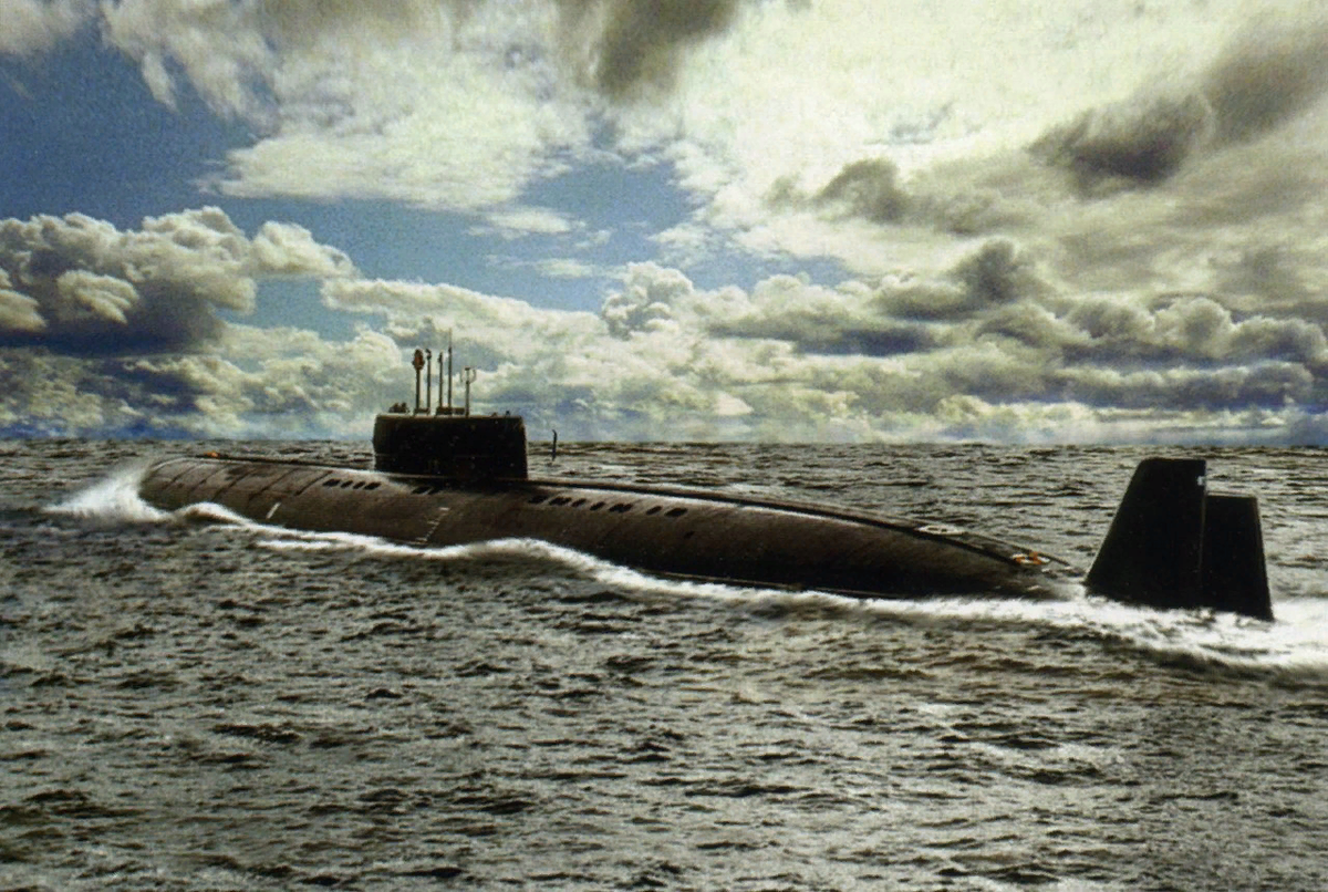 К-222, советская атомная подводная лодка второго поколения, достигавшая в подводном положении скорости свыше 82 км/ч.