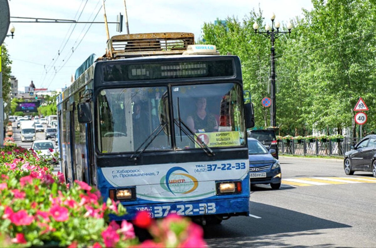 Старые троллейбусы на маршруте в хабаровске. Картинка из свободного доступа сети интернет