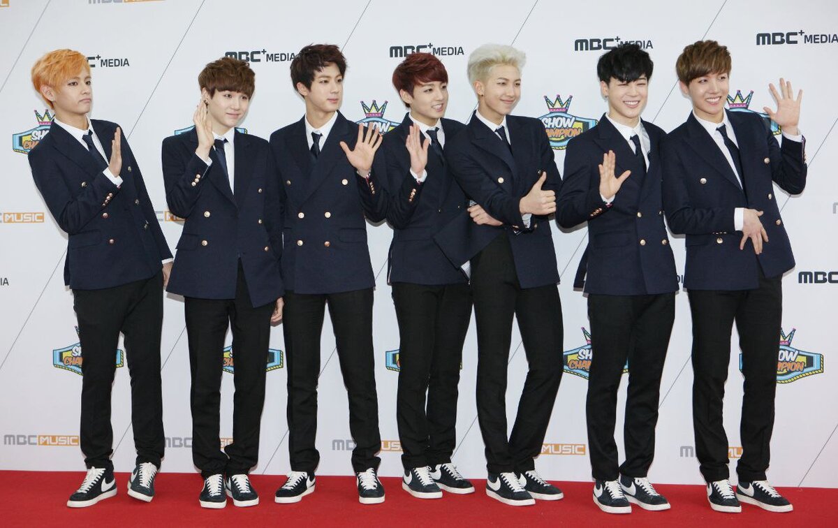 19.03.14 100-й специальный фотоколл Show Champion