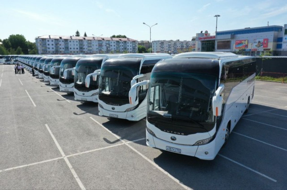   В Башкирии госперевозчику передали 30 новых туристических автобусов