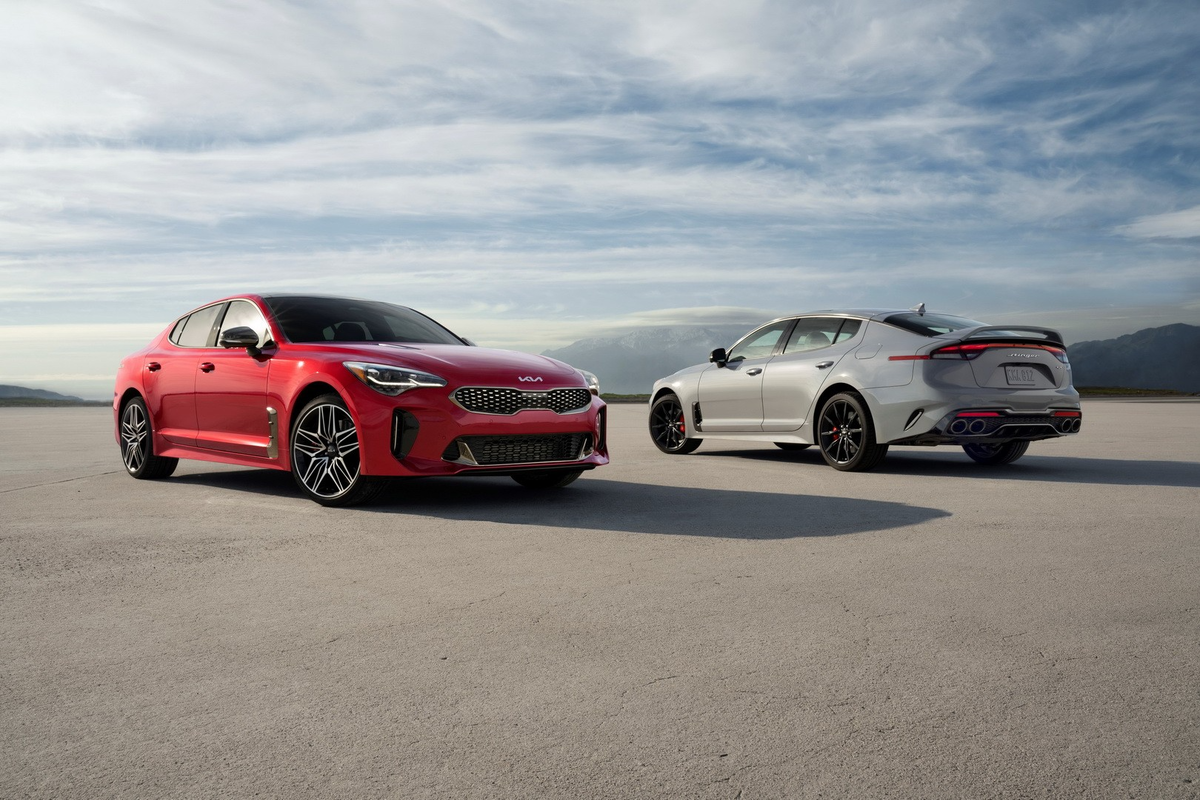 Kia Stinger  📷
