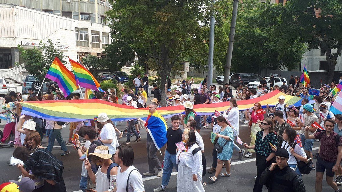 В Кишиневе появится памятник геям и лесбиянкам | Политнавигатор | Дзен