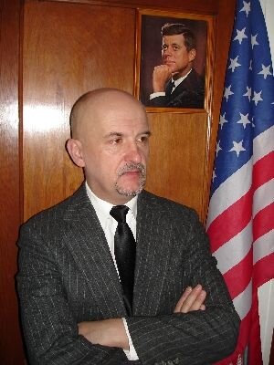 Mikhail Kryzhanovsky, a former KGB and CIA "Filament", the author of the White House Special Handbook", Espionage and Counterespionage Handbook." kryzhanovsky7777@gmail.com
NYC
Let me introduce you to the CIA - Complete Idiots Agency.

