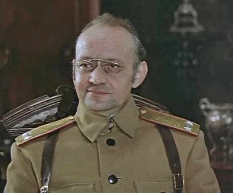 Мастер небольшой роли Лев Перфилов сыграл в десятках советских фильмов, его талант ценили зрители, режиссеры и критики. Харизматичный актер, способный своим участием сделать любой эпизод интересным.-5