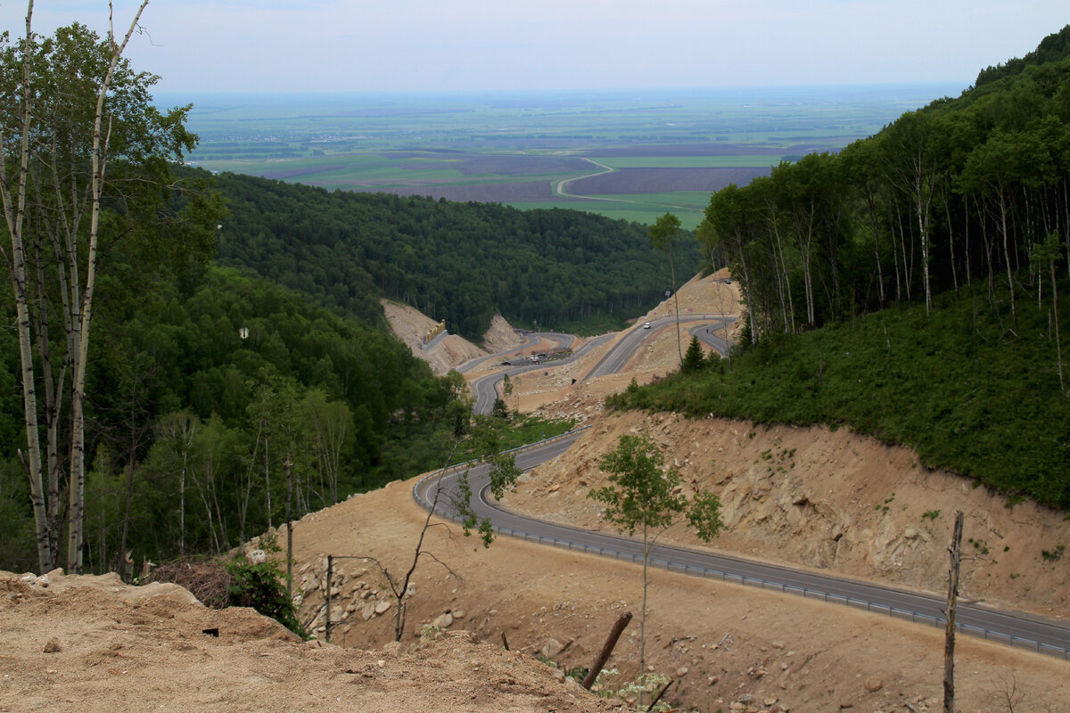 Серпантин на Белокуриху-2 (Белокуриху Горную). Фото автора. 2017 год.