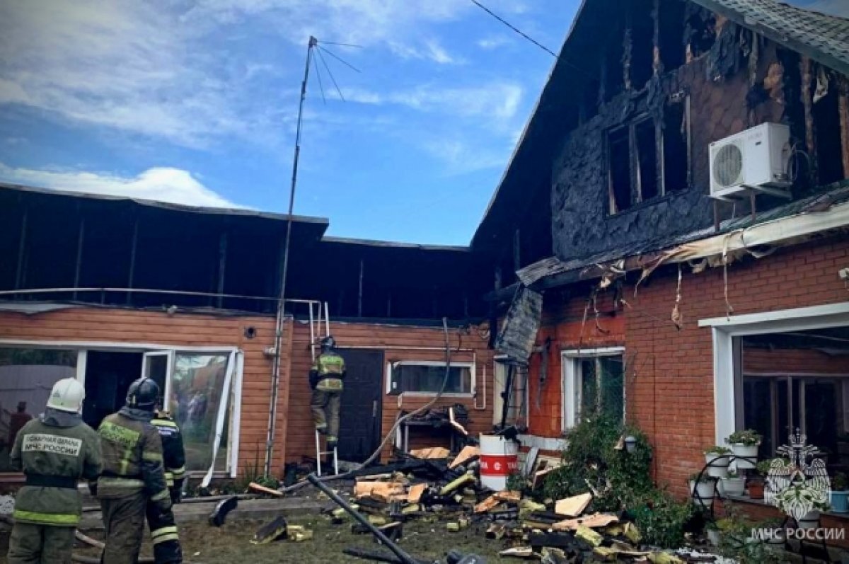    Под Новосибирском пожарные спасли 12-летнюю девочку из горящего дома