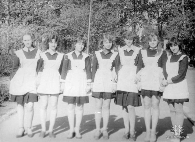  Вот и закончился июнь - месяц экзаменов, волнений, расставаний... Получен аттестат. Учителя сказали красивые добрые слова на прощание... Не мои это были экзамены? Не я волновалась на них?-7