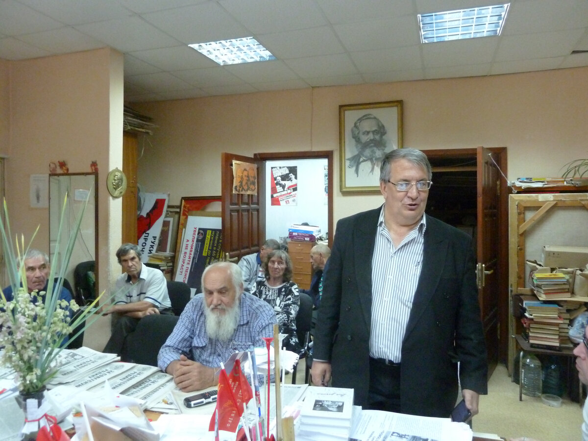 Выступает С.Б. Бахитов