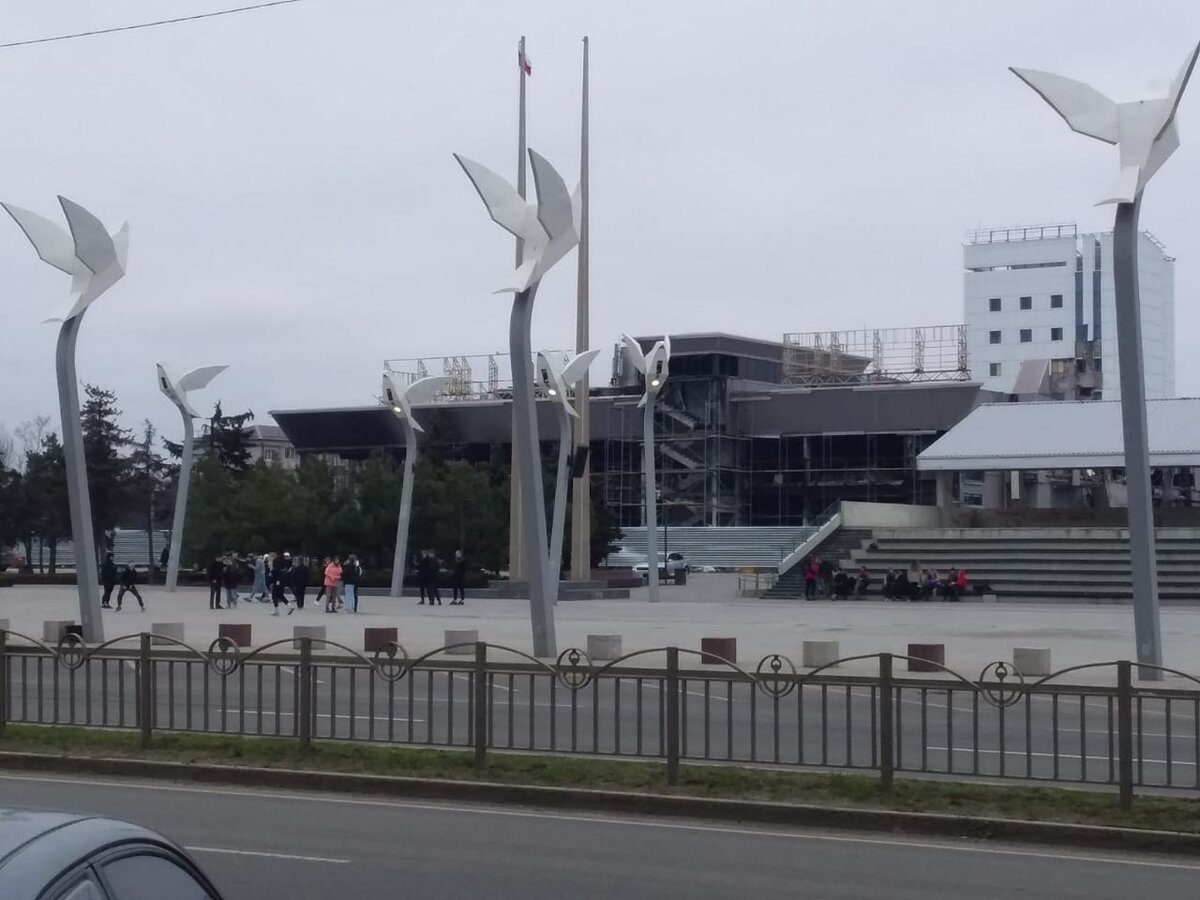 Весна в Мариуполе (или Мелитополь?)