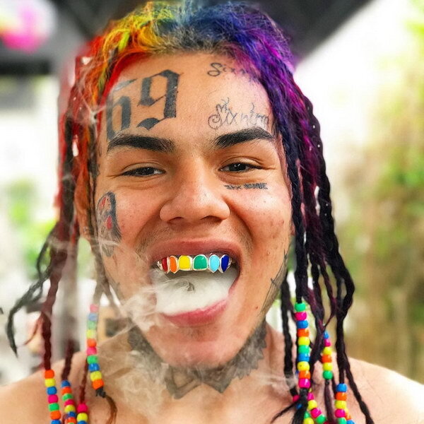     Tekashi69 попал в больницу после избиения в сауне