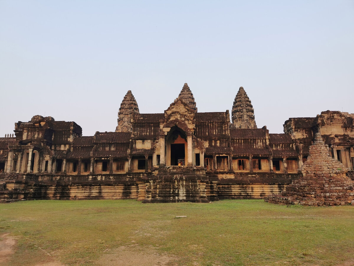 Камбоджа достопримечательности фото Ангкор Ват (Angkor Wat)-главный храм в Камбодже Я свяжу себе жизнь Дзен