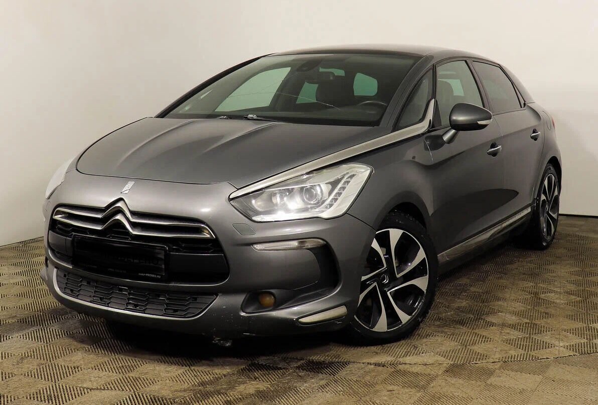 Стильный «премиум-француз» до 1 миллиона рублей, который остался ...