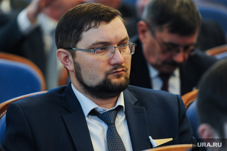    Ивана Сурменева официально сняли с поста главы Нагайбакского района