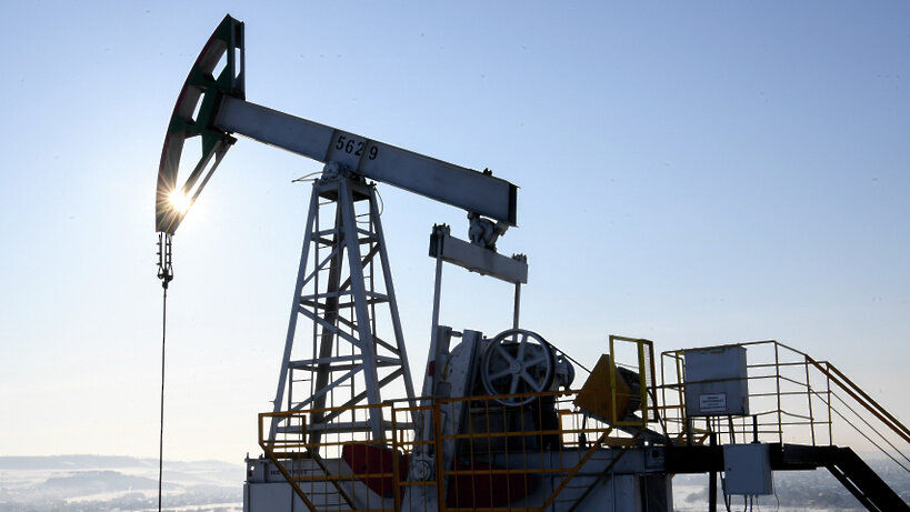    Нефтяная качалка в Альметьевском районе Республики Татарстан ©Максим Богодвид РИА Новости