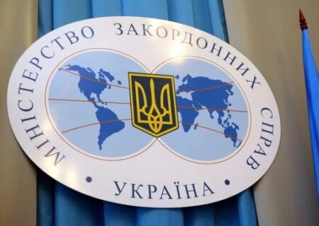    Украина угрожает смертью румынскому сенатору, предложившей «забрать» часть украинских территорий