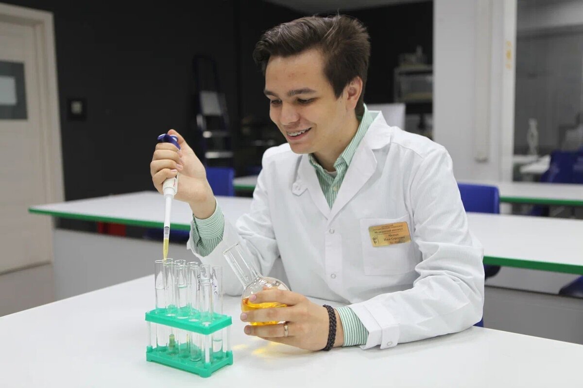 На фото: автор проекта Илья Милтых