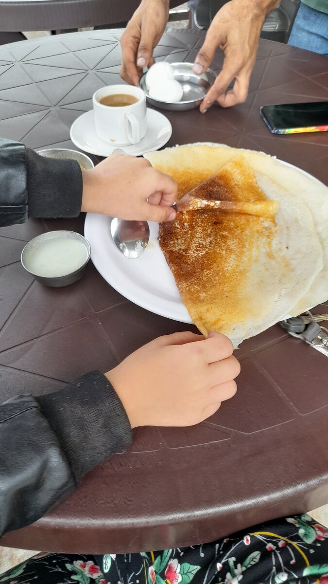 Масала чай и рисовая лепешка - вообще уже родные)))