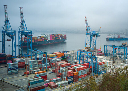    Крупнейшая логистическая компания Китая прекратила отгрузки в Россию ряда товарных категорий