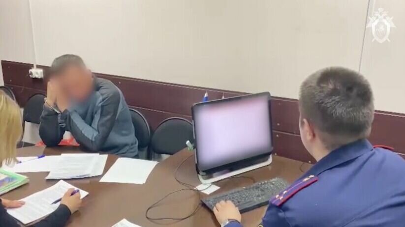     Жителя Красноярска задержали по подозрению в убийстве двух девушек, которое произошло 23 года назад.