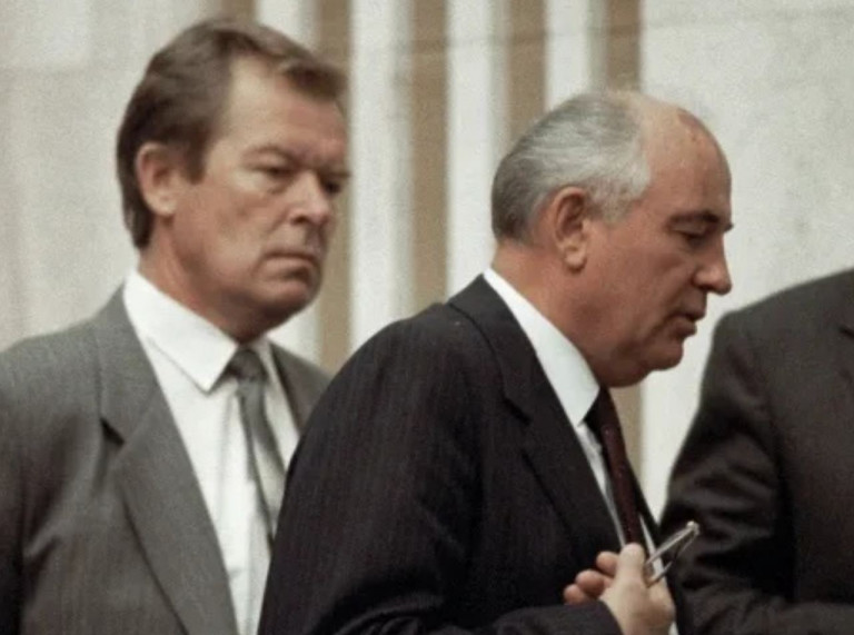 Бакатин и Горбачёв