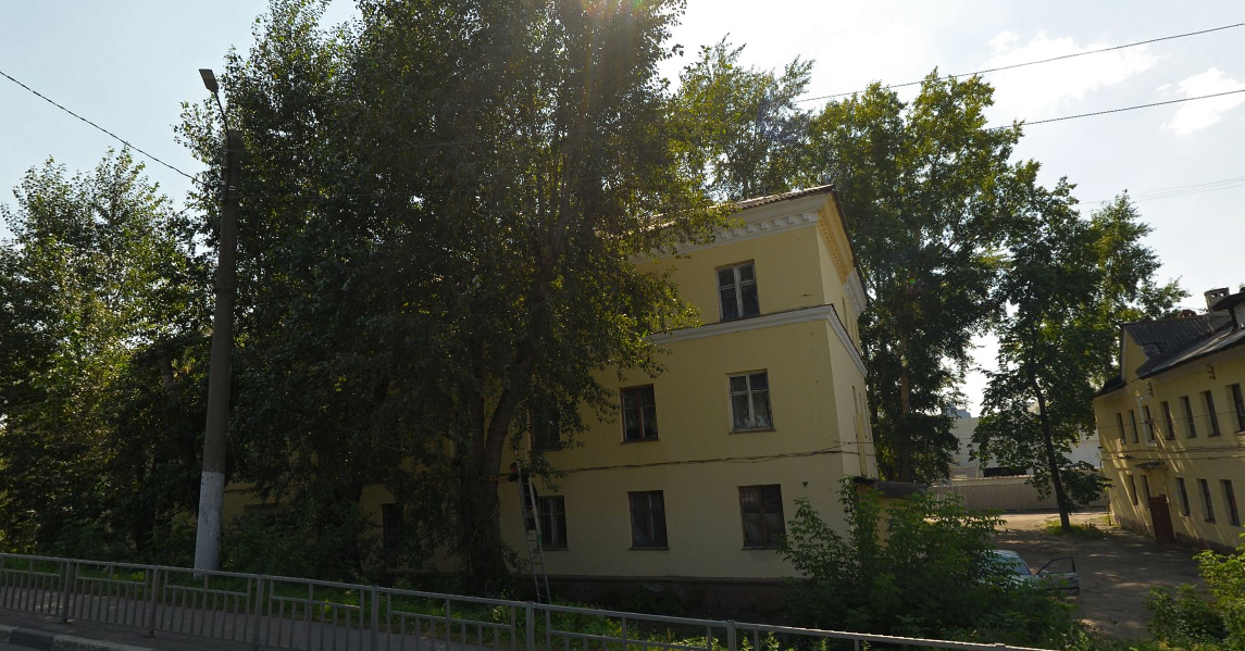    Трехэтажное здание было построено в 1958 году Анастасия Красушкина