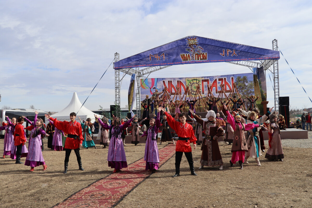 Чыл пазы хакасский новый год. Чыл пазы абакан. Чыл пазы абакан. Чыл пазы хакасский новый год. Хакасия жители.