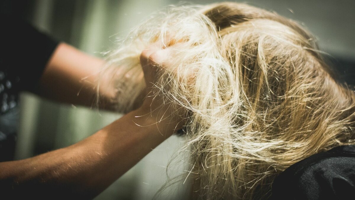     Омутинский районный суд вынес приговор 53-летнему гражданину Андрею за изнасилование девушки, в соответствии с ч. 1 ст. 131 УК РФ: обвиняемый будет содержаться СИЗО до 25 мая текущего года. Об этом сообщили в объединённой пресс-службе судебной системы региона.