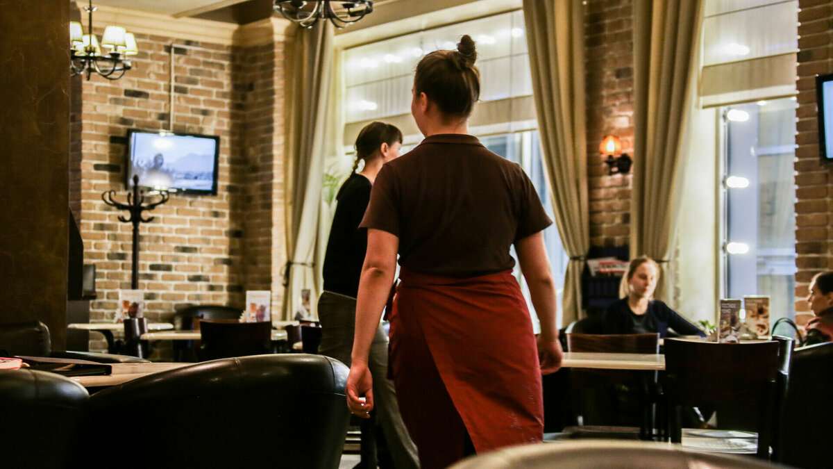     Оборот общественного питания Волгоградской области за первые два месяца 2023 года составил 3,5 млрд рублей. По данным Волгоградстата, рост произошел на 7,8% по отношению к аналогичному прошлогоднему периоду. Однако в феврале произошло существенное падение оборота.