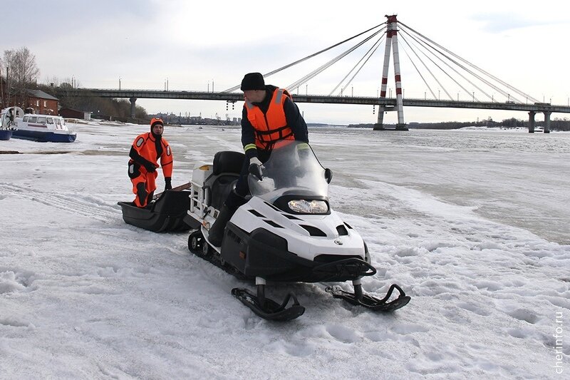    Учения прошли на Шексне. В них участвовали 15 спасателей.