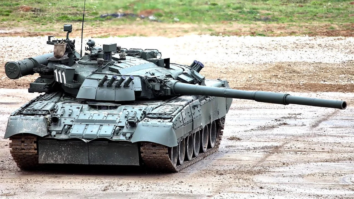 Танк т 80у. Танк т80. Танк т-80бв. Т-80 основной боевой танк. Т 80 БМВ.