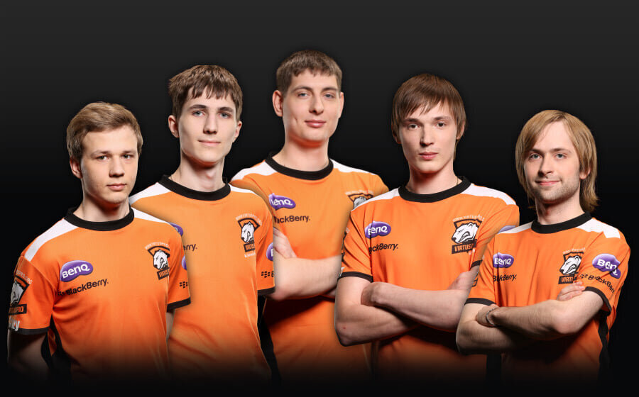 Нс это. Команда Virtus Pro Dota 2. Virtus Pro Dota 2 NS состав. Состав Виртус про дота 2 2015. Virtus.Pro 2014 dota2 состав.