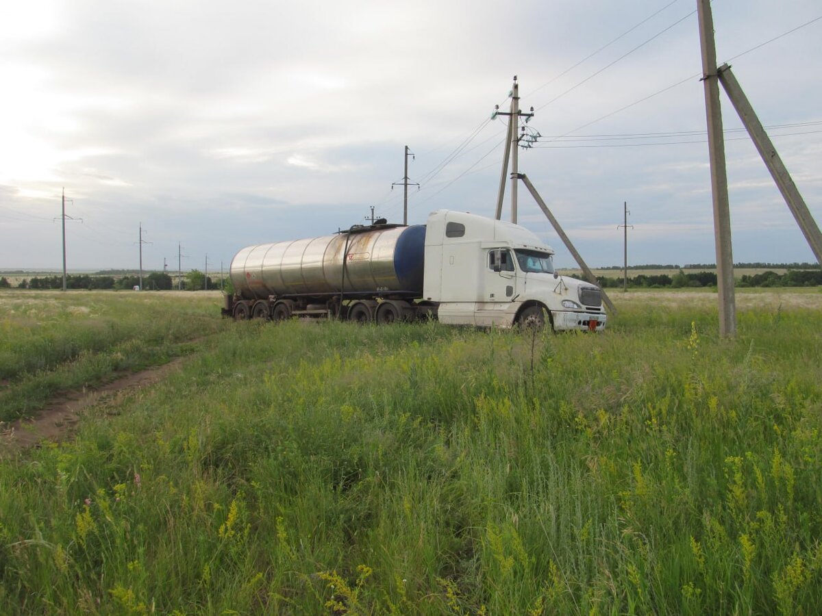    В Оренбургской области 6 мужчин похитили нефть на сумму более 1,4 млн руб