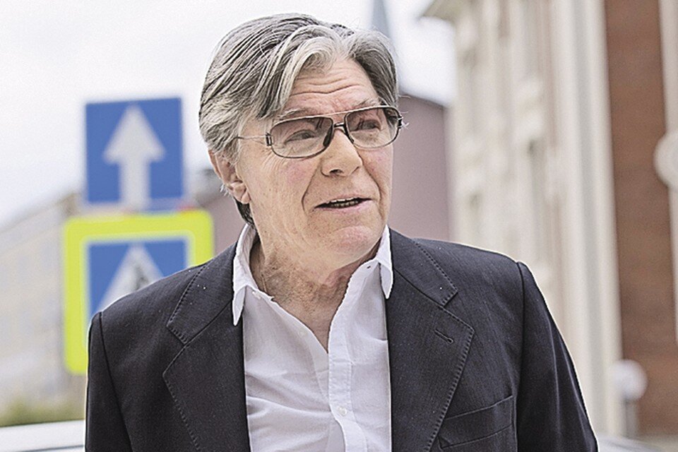     Александр Викторович продолжает радовать поклонников яркими театральными и киноработами.  GLOBAL LOOK PRESS