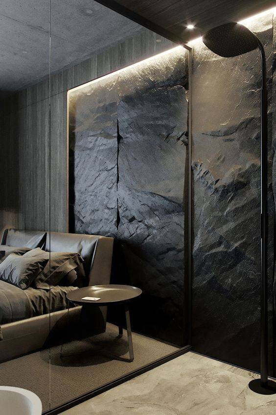 (Пример отделки интерьера натуральным камнем)