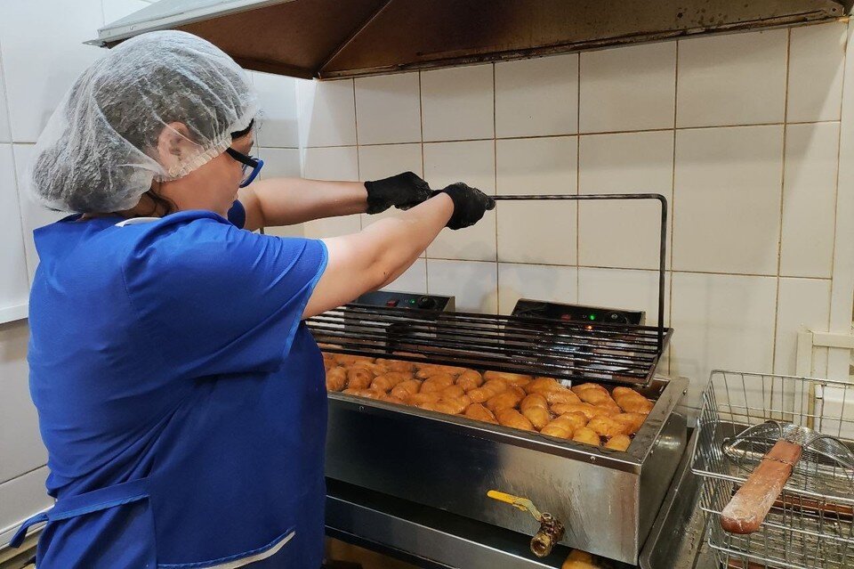     В точке на Краматорской пирожки подаются с пылу с жару Николай Сальников