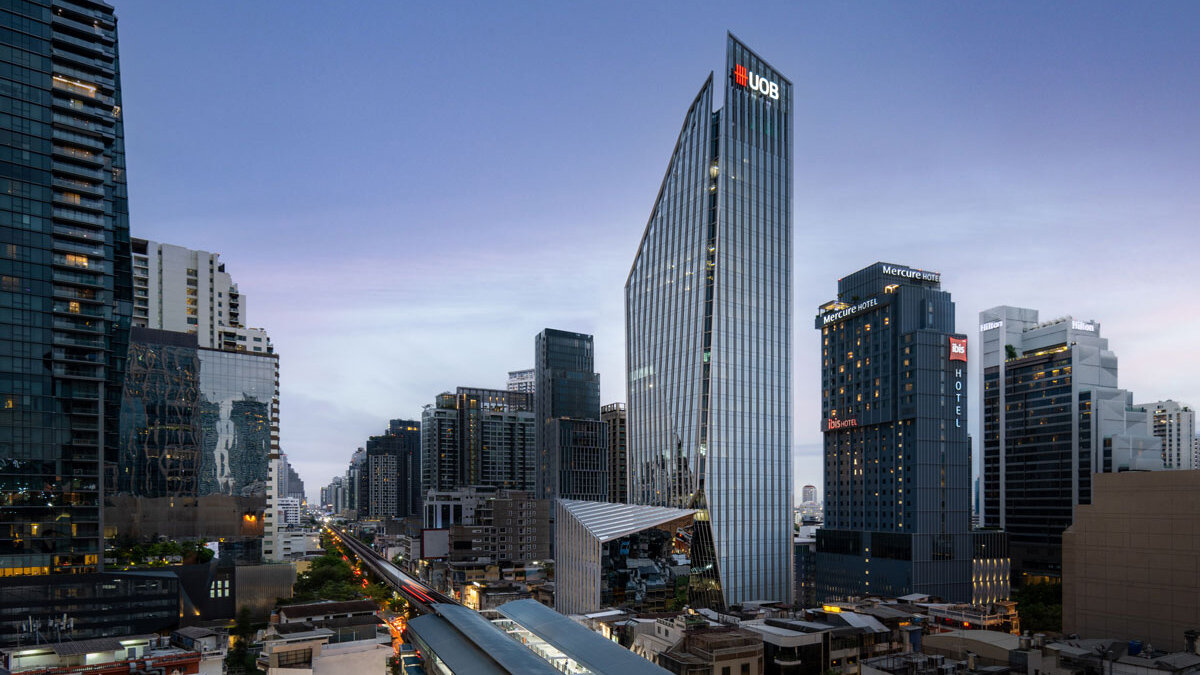 UOB (United Overseas Bank)