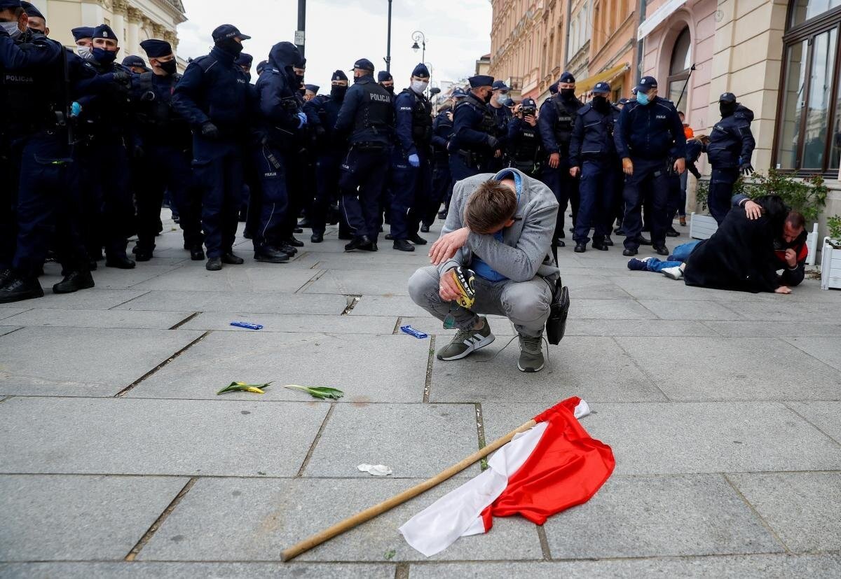 События в польше. Митинги в Польше 2020. Протесты в Варшаве 2020. Протесты в Польше. Демонстрация в Польше.