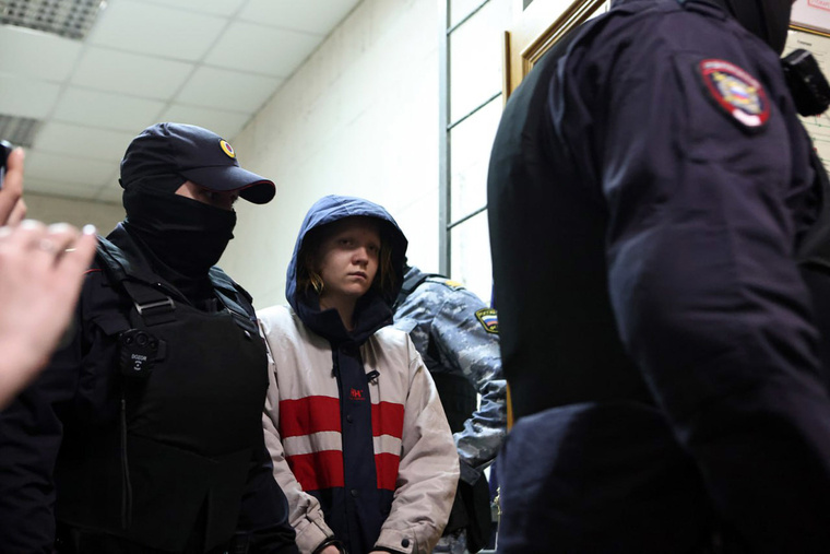    Заседание проходило в Басманном суде столицы