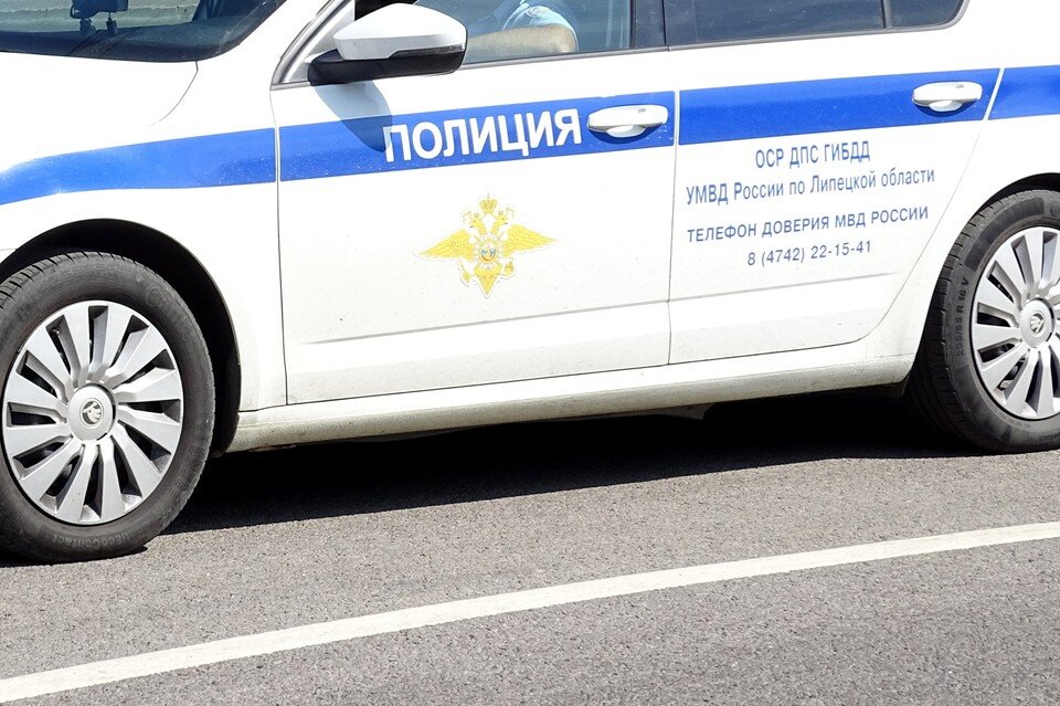     Инспекторы ДПС сопроводили до больницы 3-летнего мальчика, откусившего кусок стекла под Липецком Юлия КЛЮЕВА