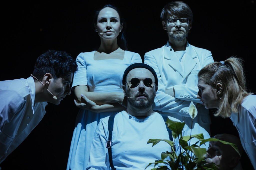 спектакль «Поход в Угри-Ла-Брек» 