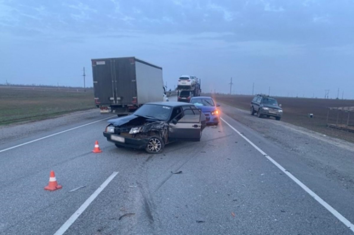    15-летний водитель «девятки» устроил аварию на трассе под Волгоградом