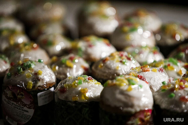    Употребление кулича ребенком младше года может вызвать у него аллергию, уточняет Артемий Липилин